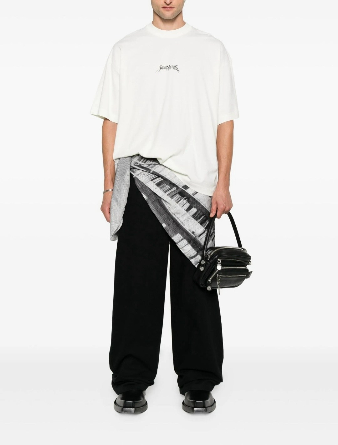 белая футболка оверсайз,футболка,футболки женская,футболки мужские,футболки с логотипами