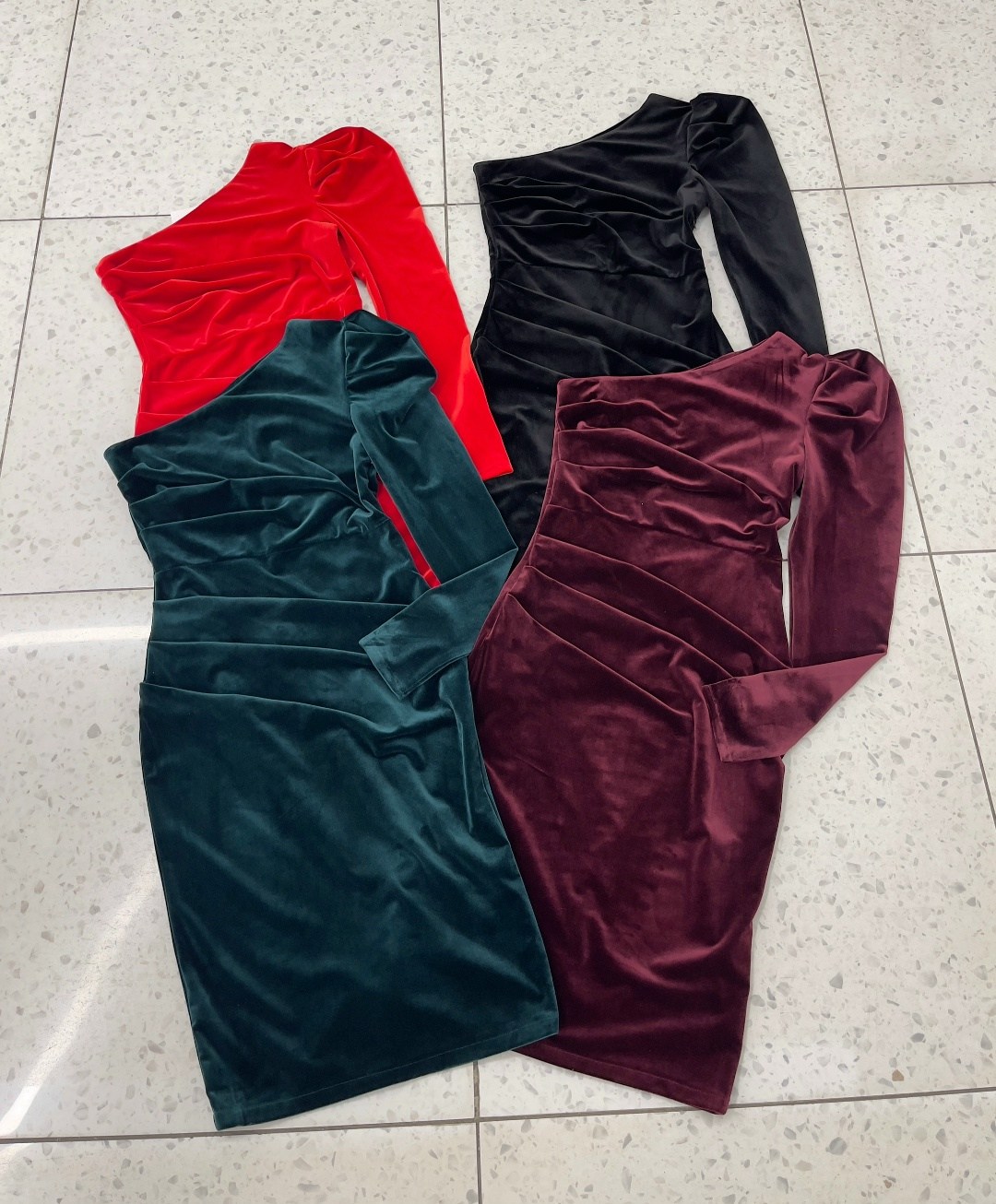 бархатное платье,платье женская,вечернее платье,облегающее платье,красное бархатное платье