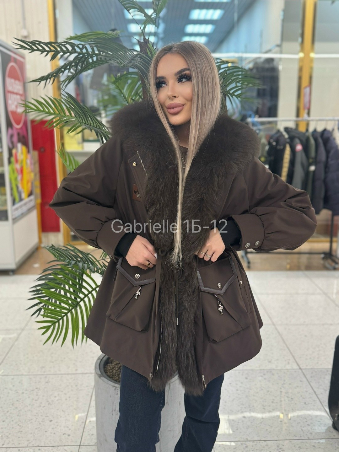 парка с натуральным мехом,парка с мехом,парка с меховым,пуховики с мехом,парка с натуральным мехом женская