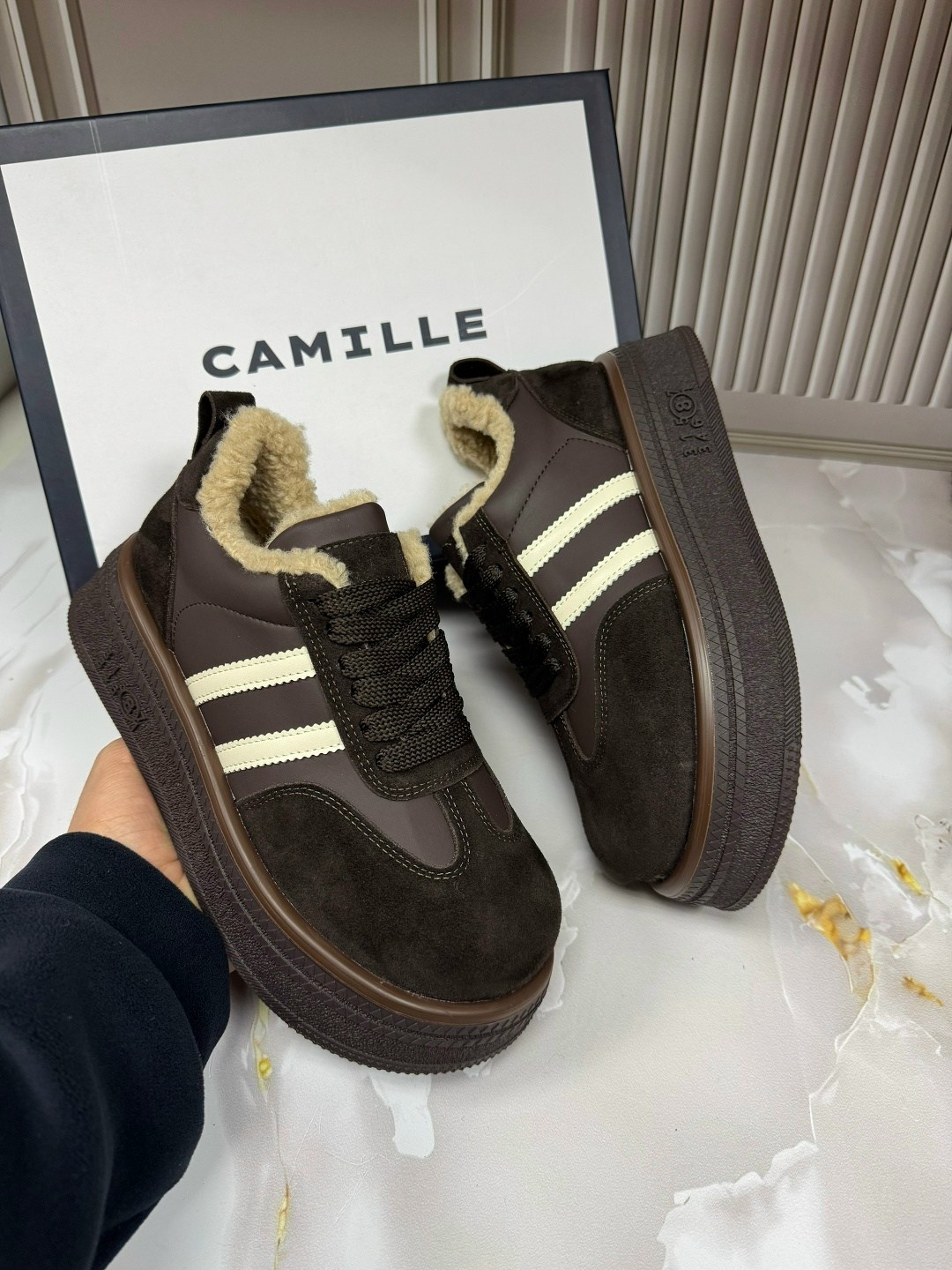 ,кроссовки женскиe,женская ,кроссовки замшевые,теплые кроссовки