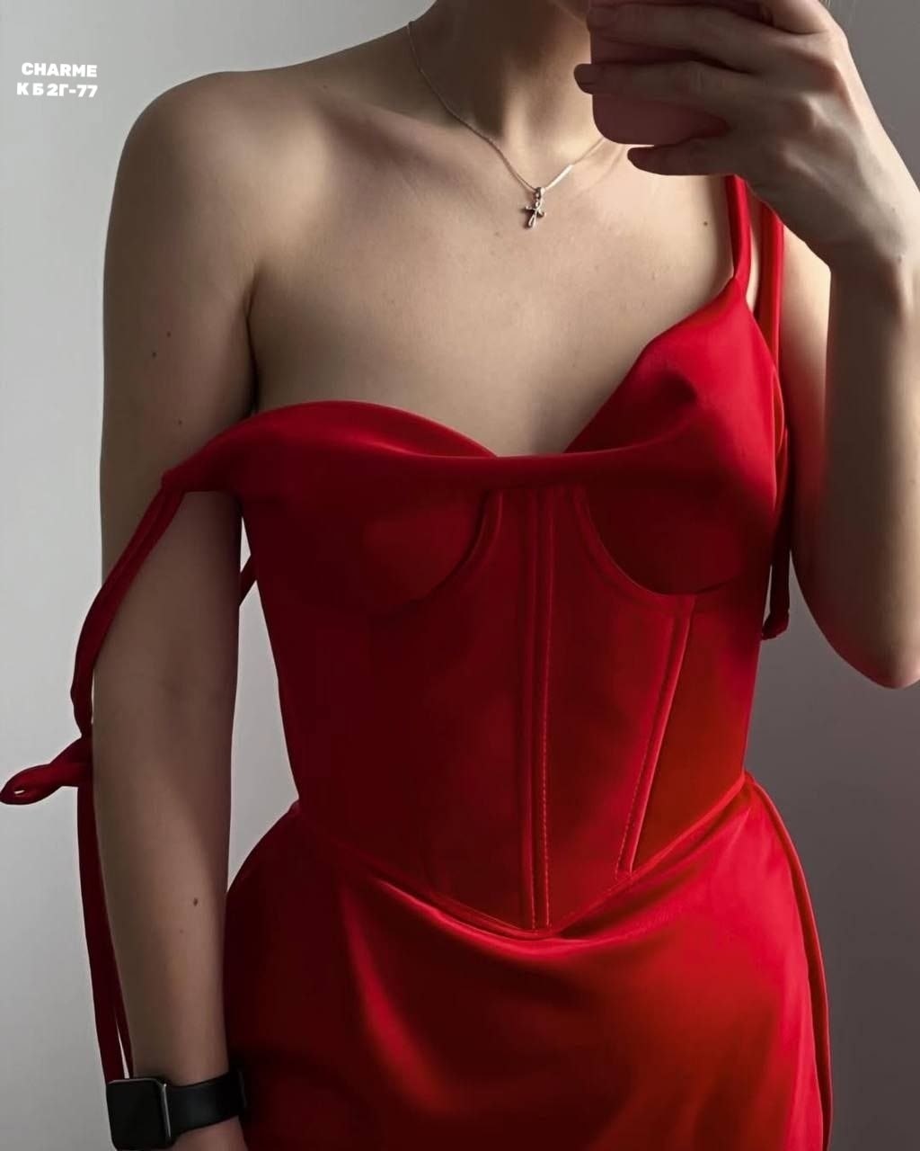 фотосессии идеи,девушка,фотосессии,коктейльное платье,облегающее платье