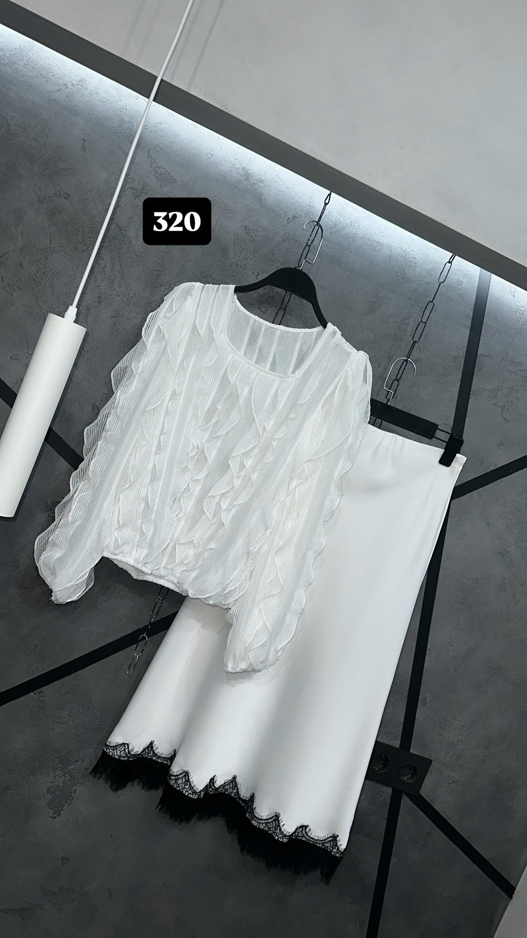 блузка с оборками,блузка нарядная с воланами,женская блузка,блузка с воланом,элегантные костюмы