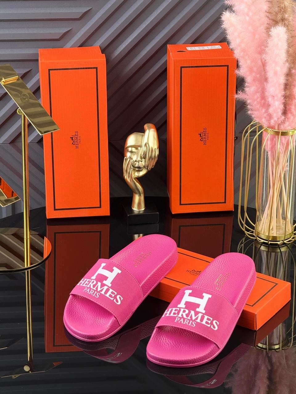 ,шлепанцы женские,шлепки женские,шлепанцы модные,шлепки модные