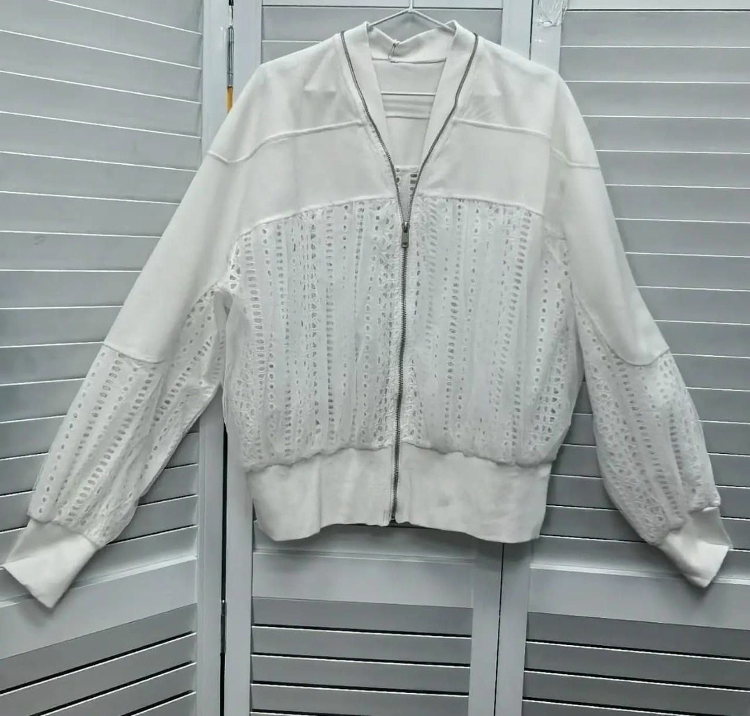 куртки бомбер,бомбер из кружева,кружевная куртка,кружевной кардиган,белый бомбер