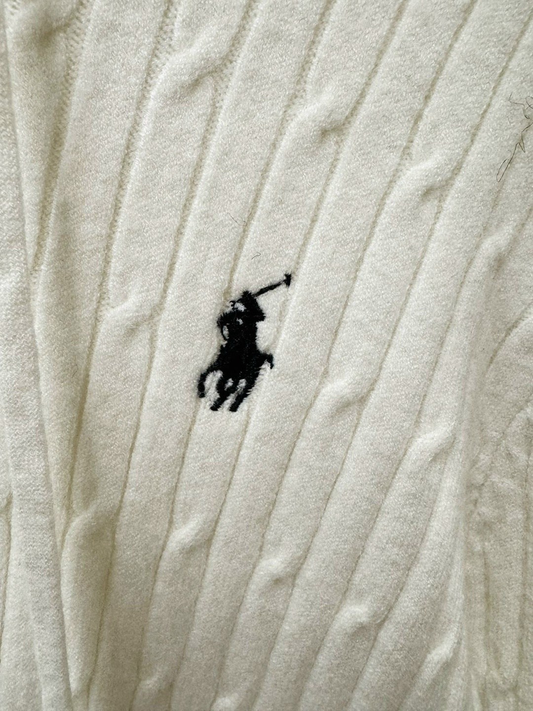 модные свитера,женский свитер,женская кофта,свитера с капюшоном,свитер женский белый