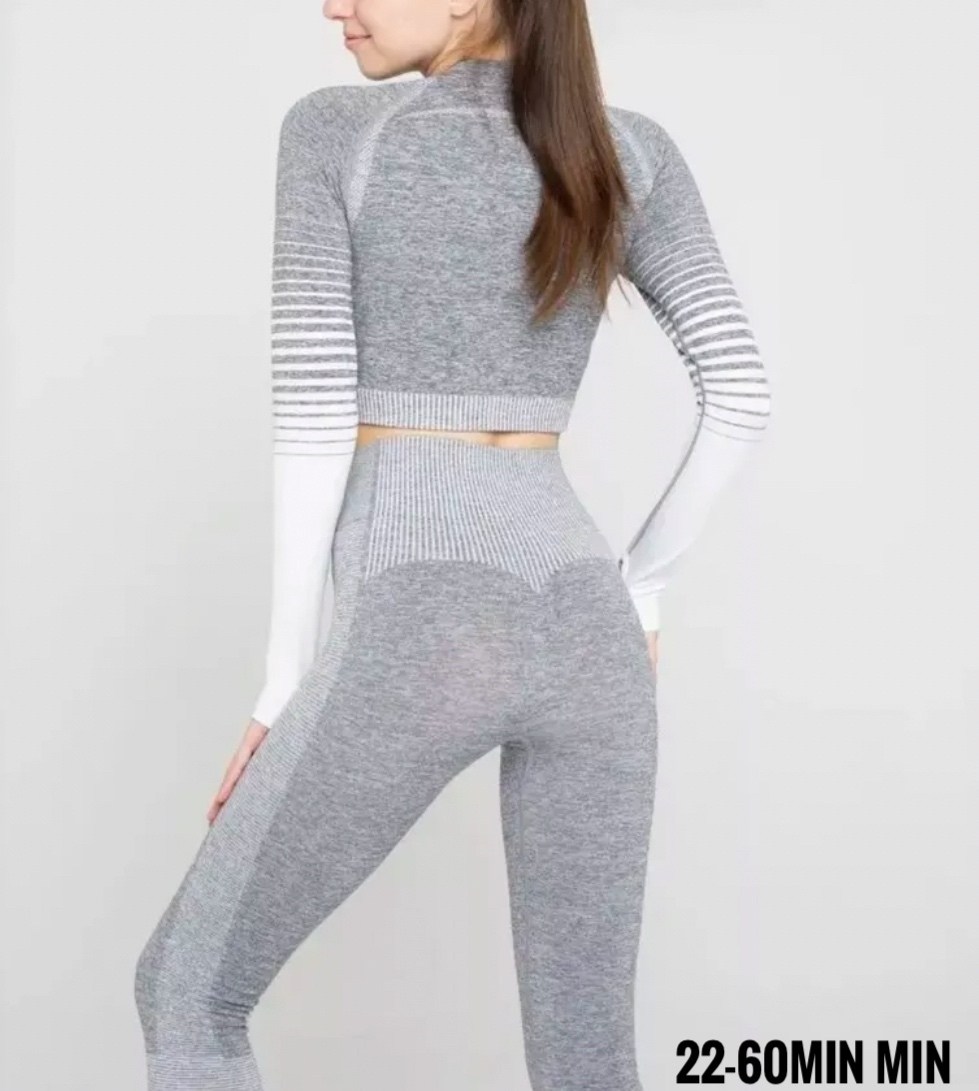костюм для фитнеса омбре,бесшовный костюм для фитнеса женский серо белый,костюм для фитнеса,лосины для фитнеса,спортивная одежда для фитнеса