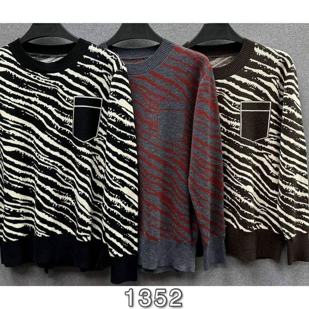 повседневные брюки,джемпер свободного кроя,джемпер и брюки,модные брюки,брюки зауженные