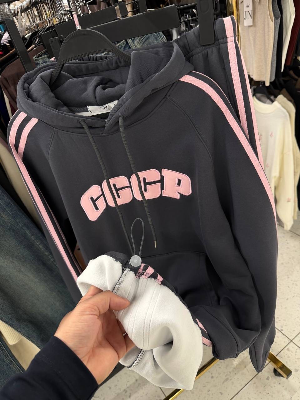 костюмы спортивные,стильные костюмы,спортивные костюмы женские,костюм худи,спортивный костюм спортивные костюмы