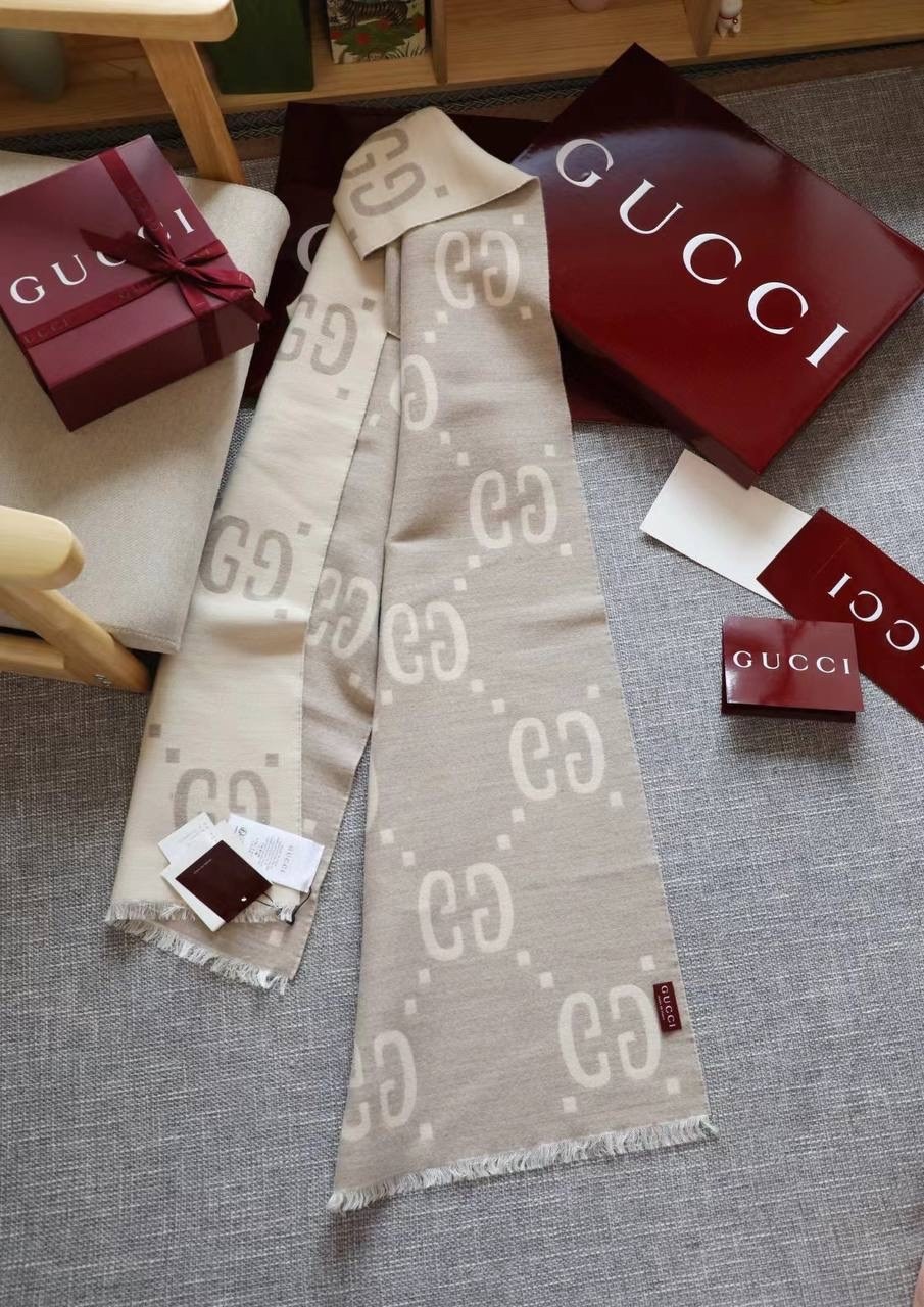 шарф gucci,палантин gucci,шарф гуччи,шарф женские,модные шарфы