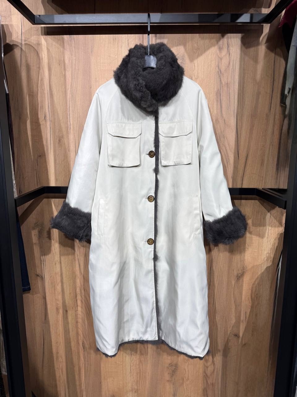 пальто с мехом,пальто с меховым воротником,меховое пальто,пальто с натуральным мехом,пальто с мехом женское