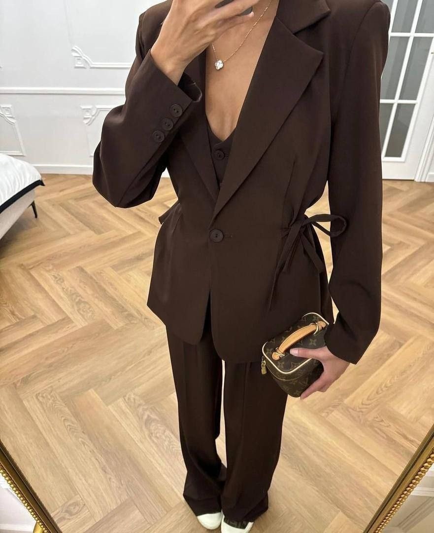 женские костюмы,костюм тройка женский,стильные костюмы,модные брючные костюмы,брючный костюм элегантный