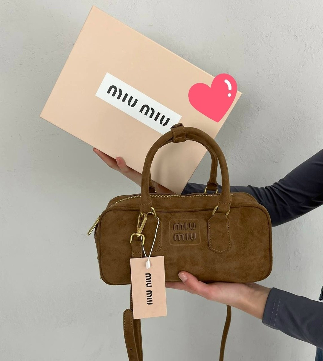 сумка miu miu,женская сумка miu miu,miu miu сумка на плечо,сумка,сумка стильная