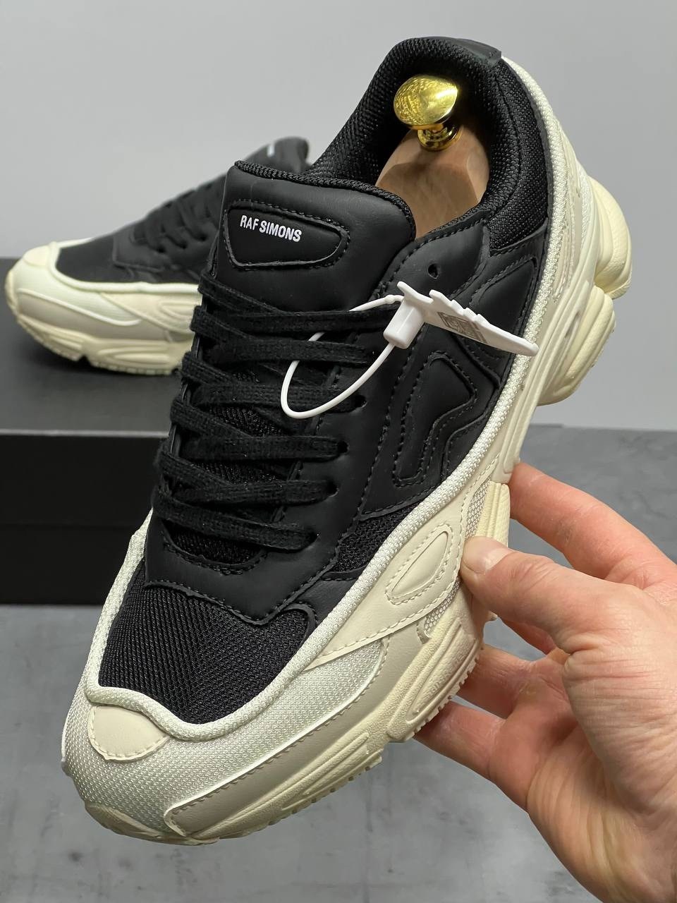 adidas raf simons ozweego,adidas raf simons ozweego 3,adidas raf simons ozweego 2,adidas raf simons ozweego 3 cream white,raf simons ozweego 3 cream white