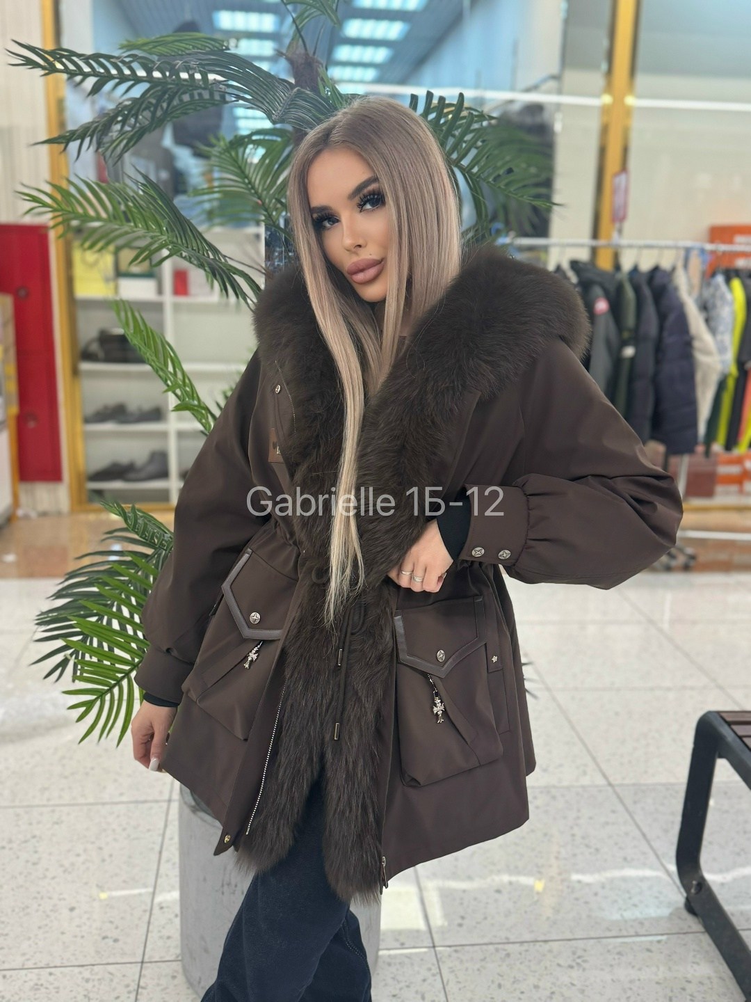 парка с натуральным мехом,парка с мехом,парка с меховым,пуховики с мехом,парка с натуральным мехом женская