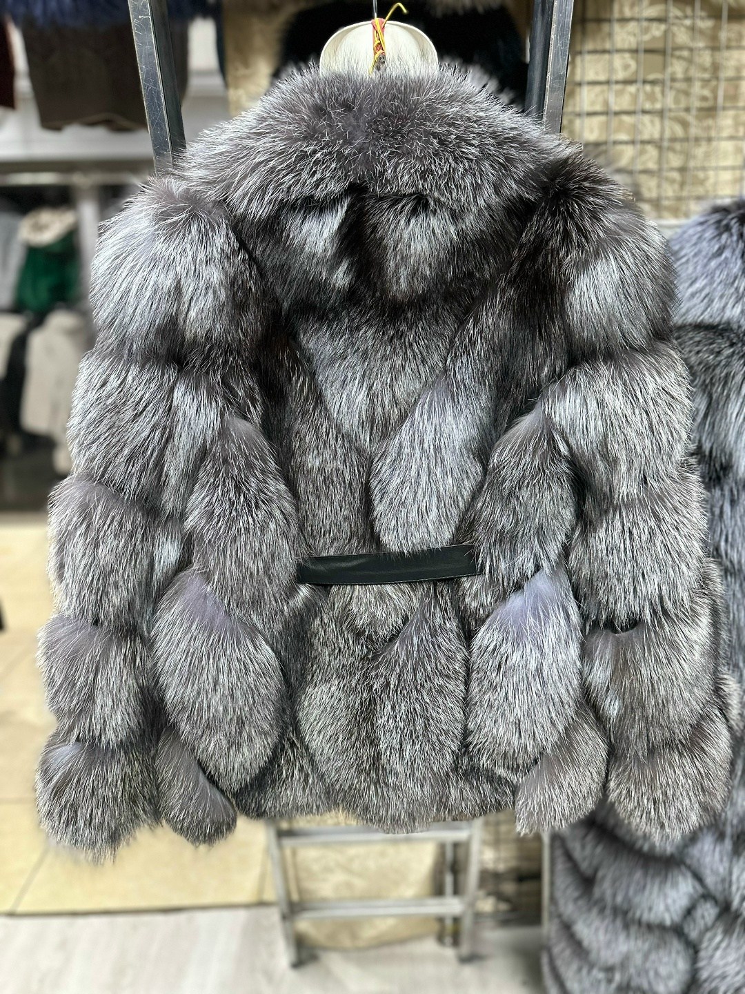 шуба из чернобурки,шуба из чернобурой лисы,шуба чернобурка,полушубок из чернобурки,чернобурка мех