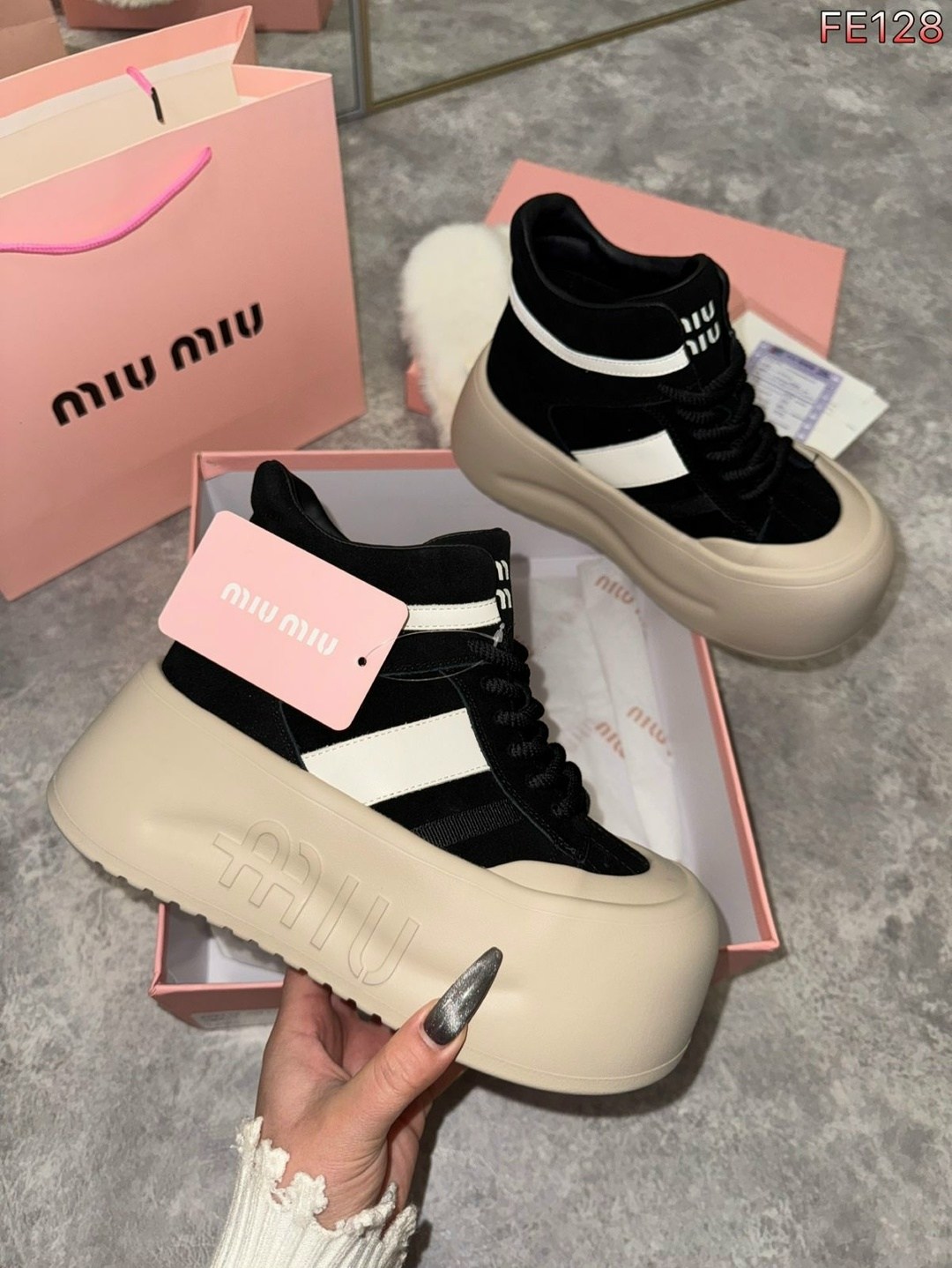 ,кеды miu miu,кеды с мехом,кроссовки miu miu,кеды miu miu женские