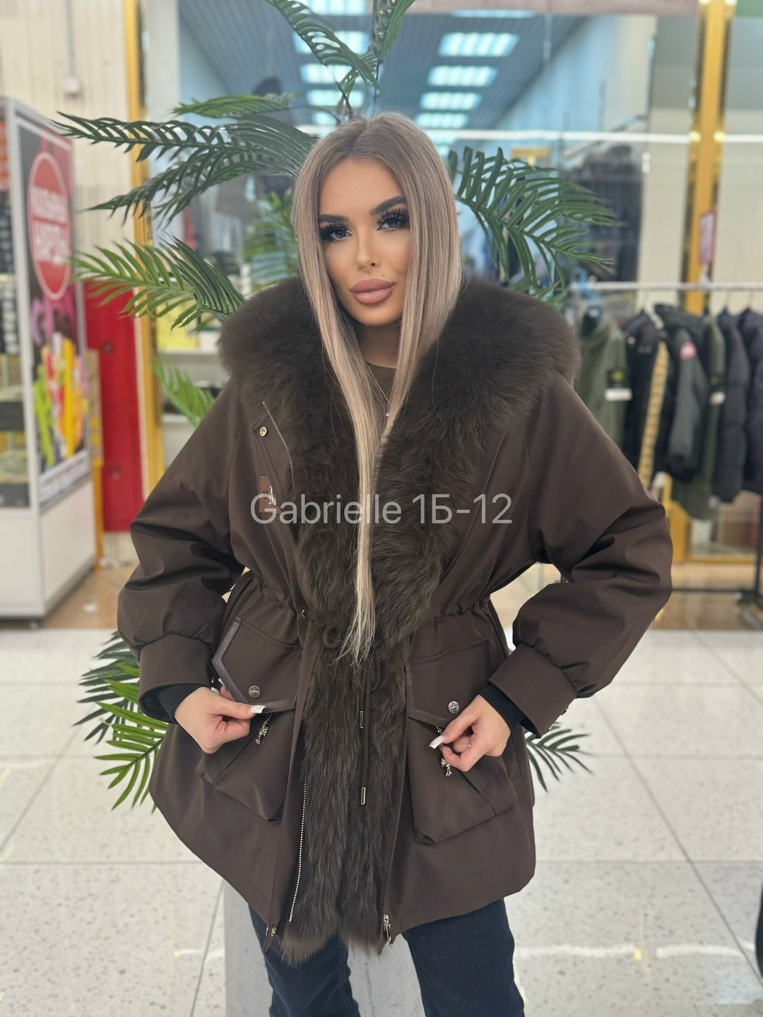 парка с натуральным мехом,парка с мехом,парка с меховым,пуховики с мехом,парка с натуральным мехом женская