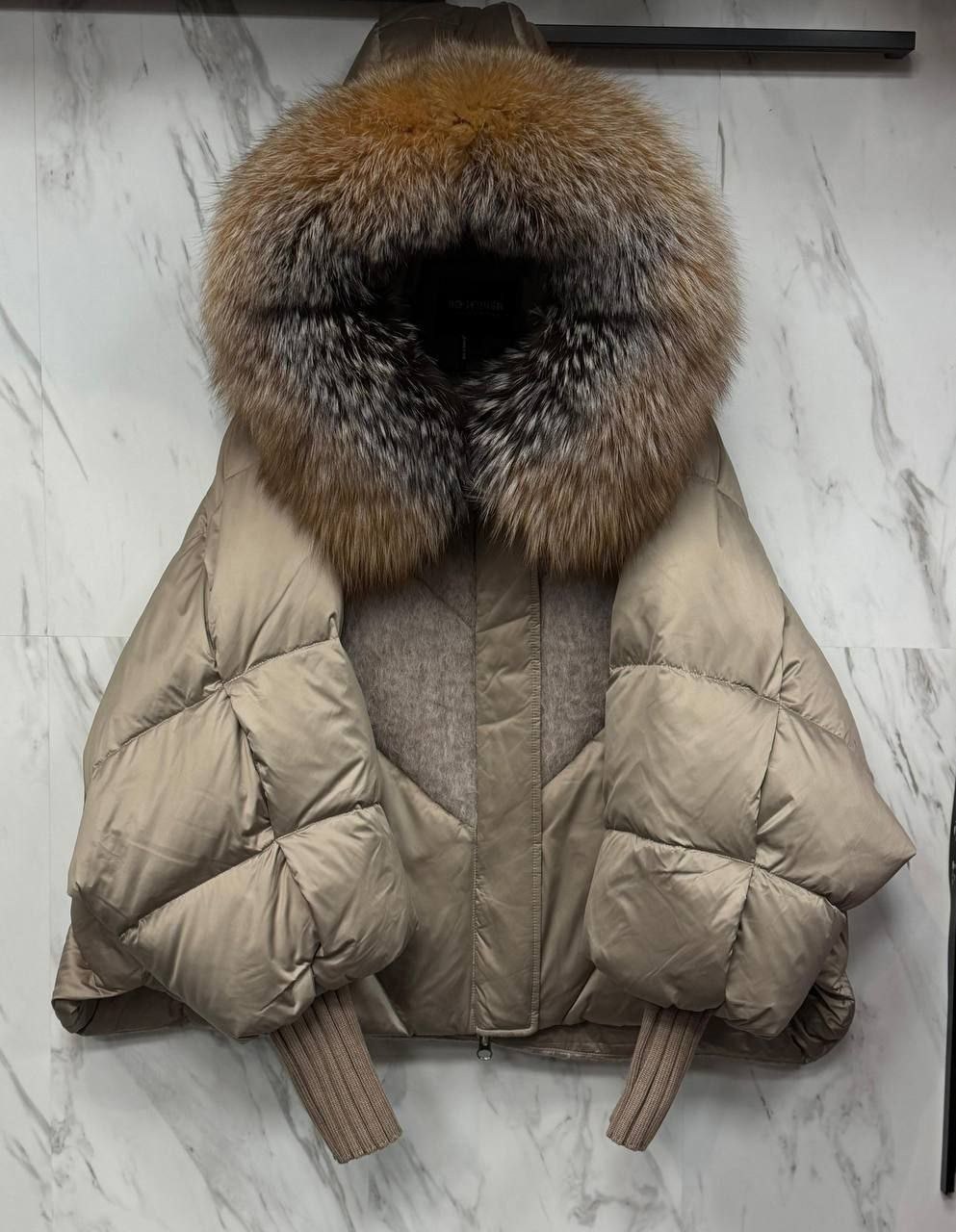 пуховики с мехом,женский пуховик с меховым воротником,пуховик куртка с мехом,короткий пуховик,пуховик