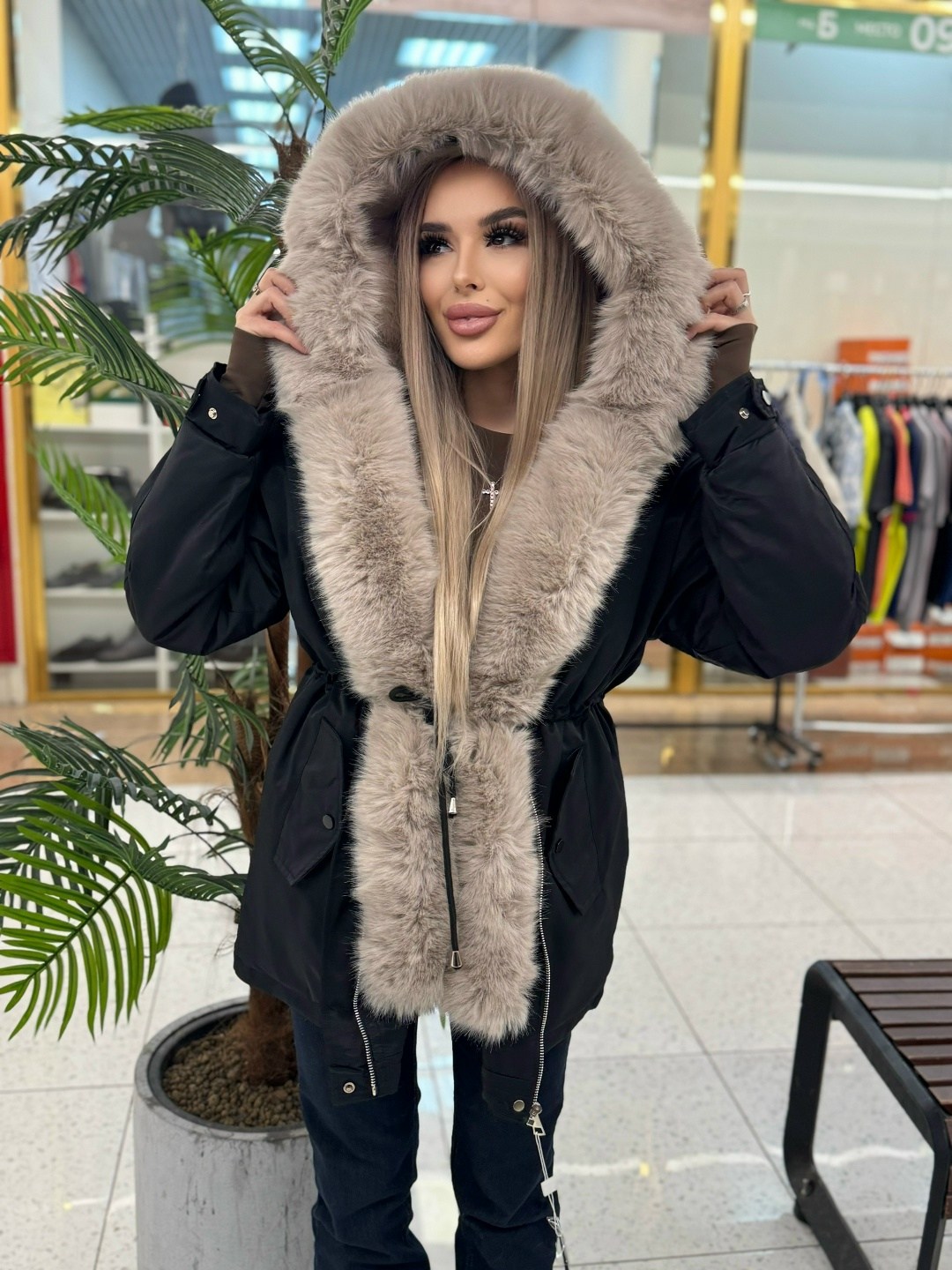 парка с натуральным мехом,парка женская с натуральным мехом,парка с мехом,парка с мехом женская зимняя,красивые зимние куртки с мехом