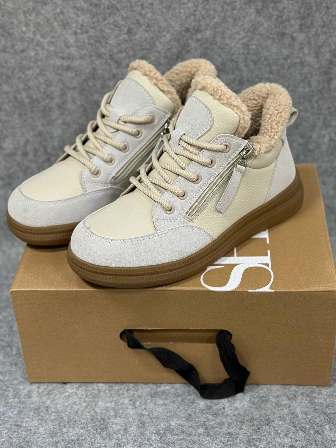 ,зимние сникерсы эконика,зимняя  женская,женские ботинки,зимние кроссовки женские