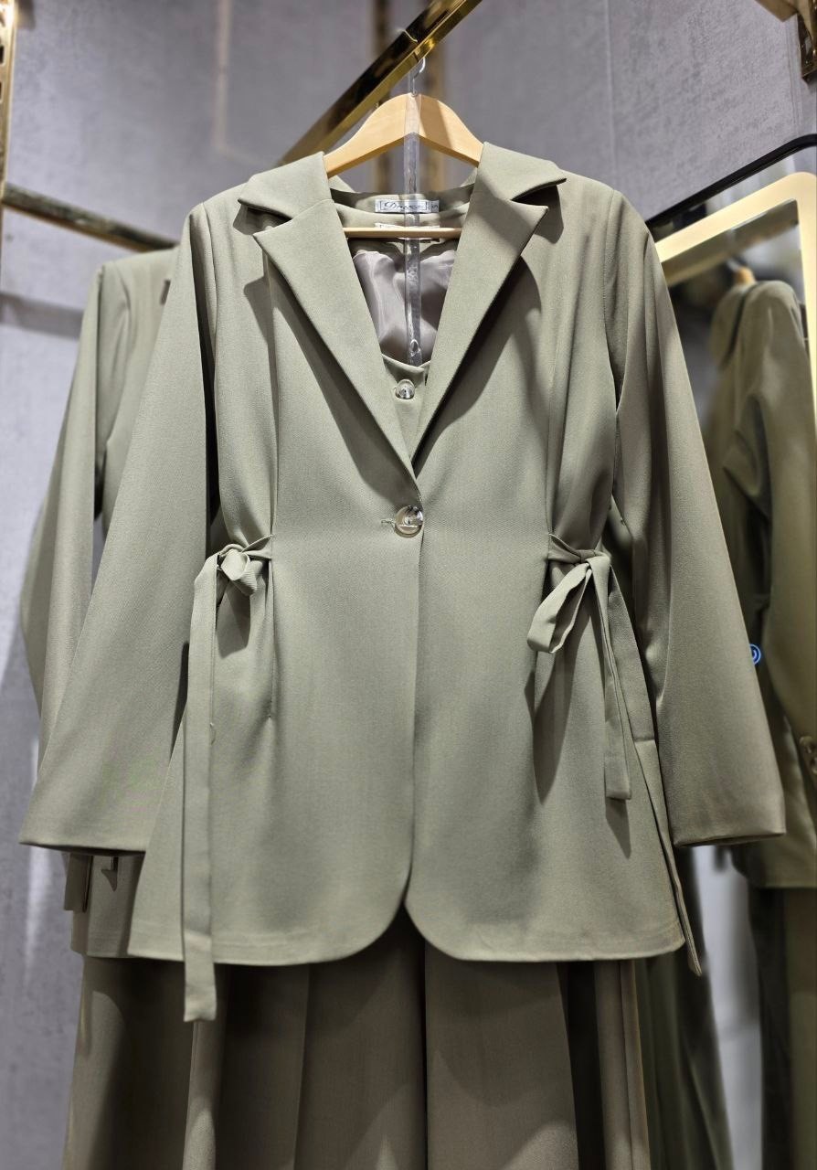 женские костюмы,костюм тройка женский,стильные костюмы,модные брючные костюмы,брючный костюм элегантный