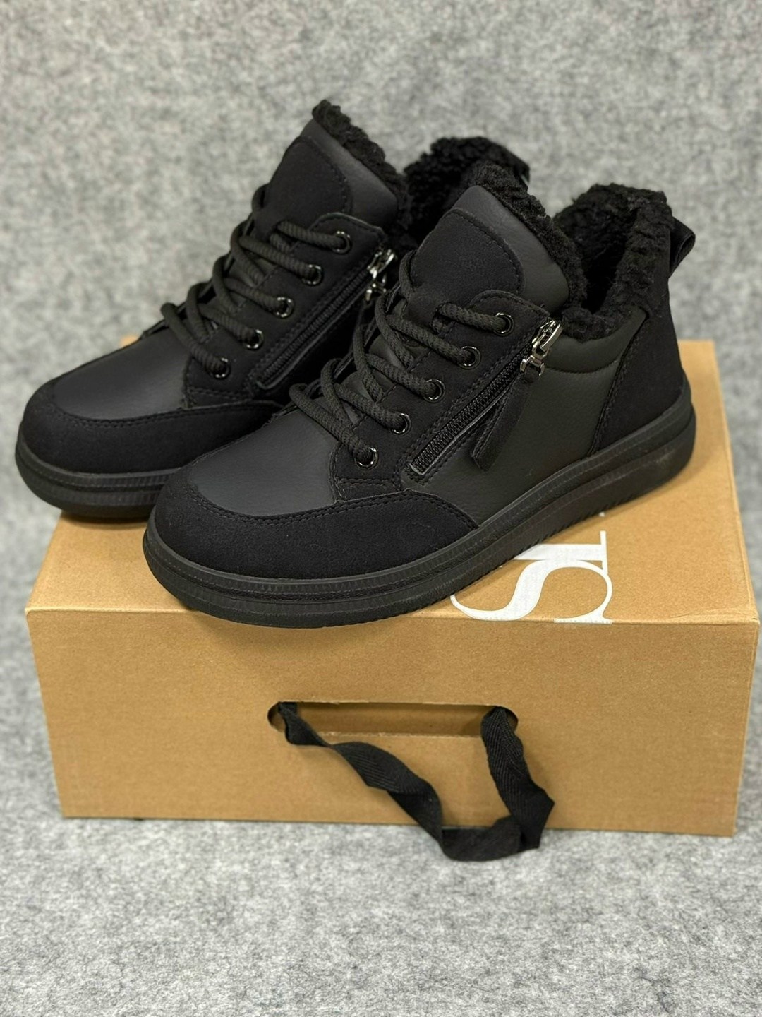 ,зимние сникерсы эконика,зимняя  женская,женские ботинки,зимние кроссовки женские