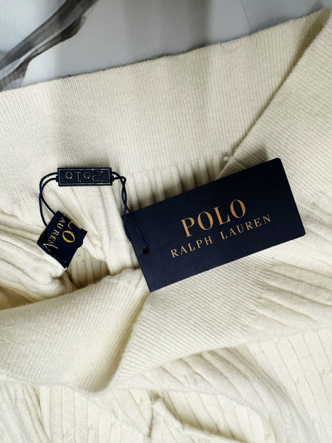 модные свитера,женский свитер,женская кофта,свитера с капюшоном,свитер женский белый