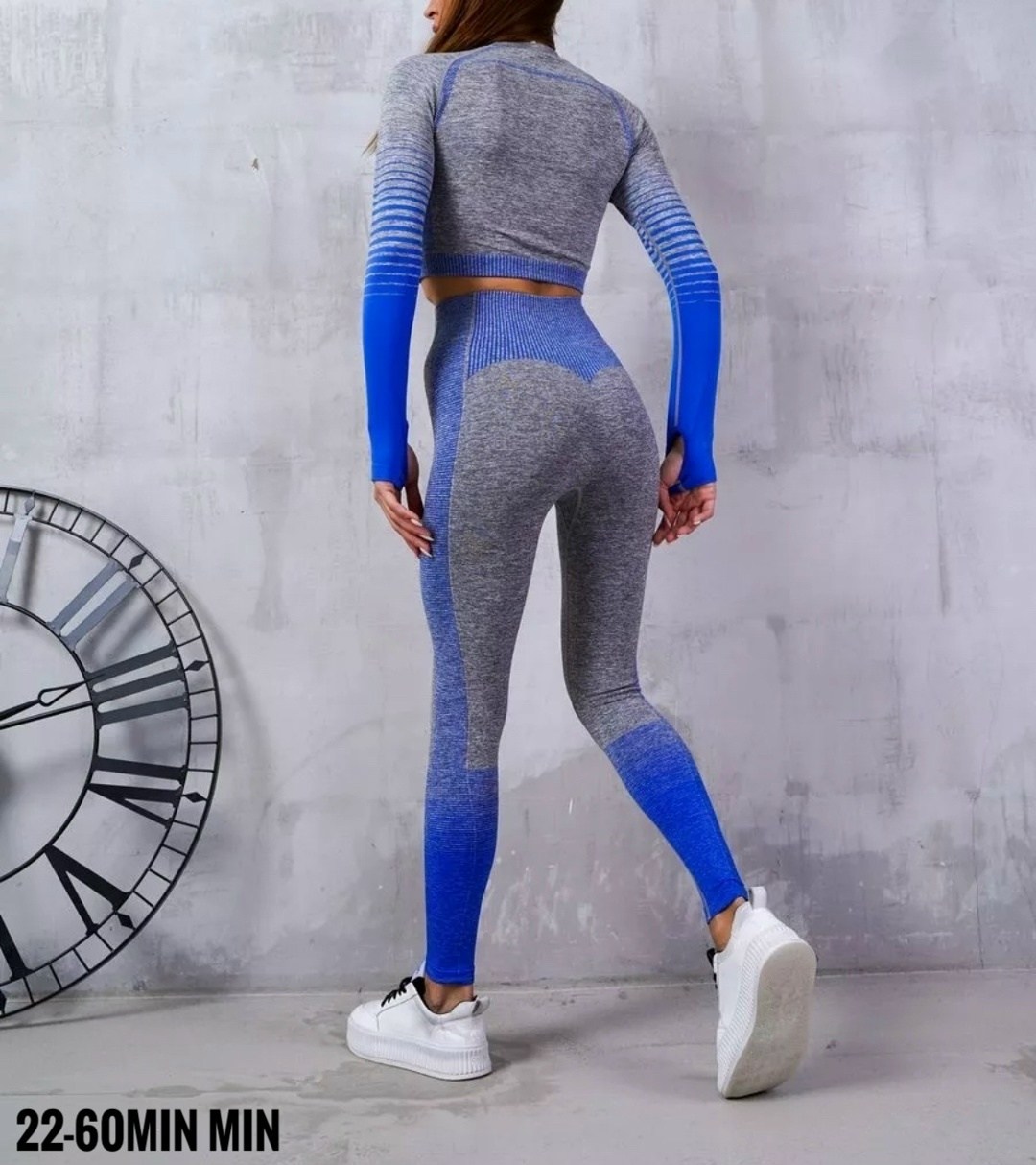 костюм для фитнеса омбре,бесшовный костюм для фитнеса женский серо белый,костюм для фитнеса,лосины для фитнеса,спортивная одежда для фитнеса