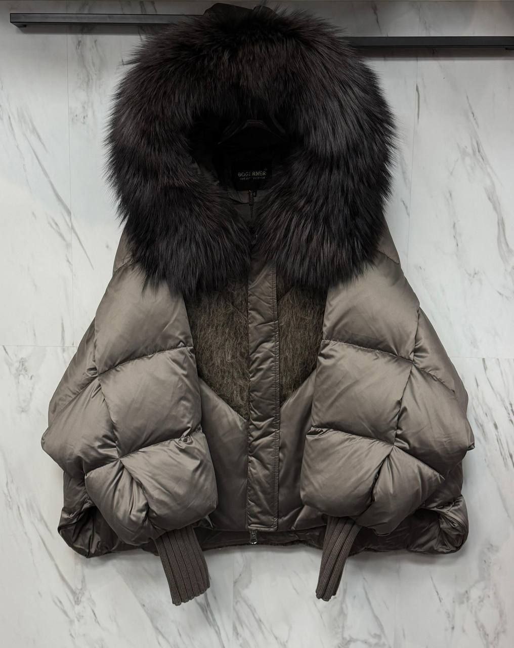 пуховики с мехом,женский пуховик с меховым воротником,пуховик куртка с мехом,короткий пуховик,пуховик