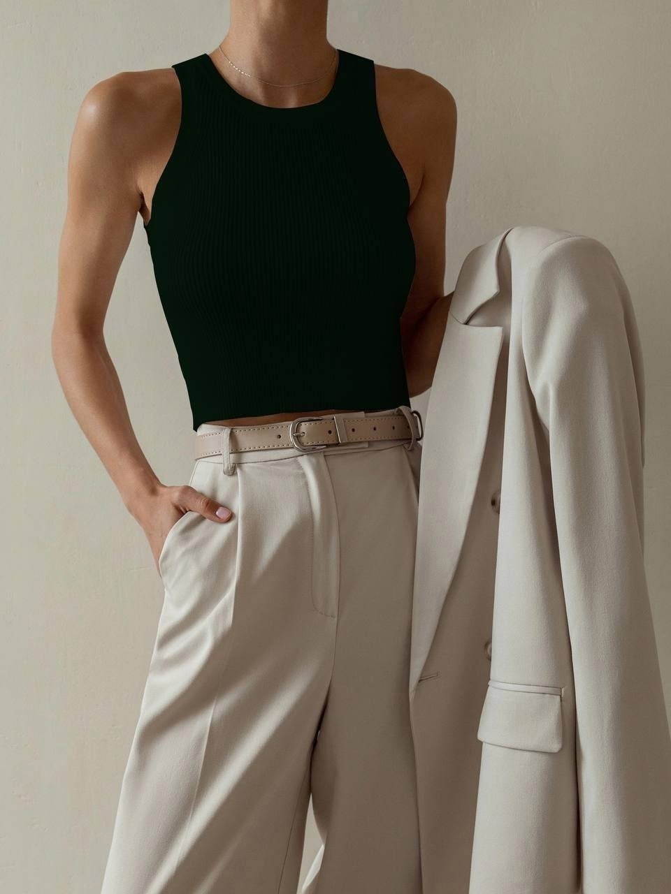 элегантный стиль,костюмы брючные,костюмы женские,костюм бежевый,бежевый брючный костюм