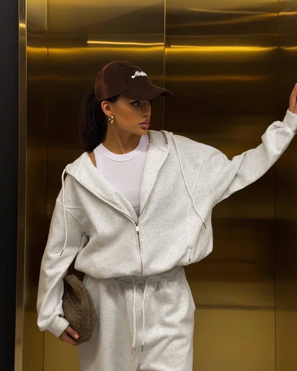 костюм женский на флисе,стильные женские костюмы,костюмы спортивные женские,cпортивный костюм женский на флисе,спортивные костюм