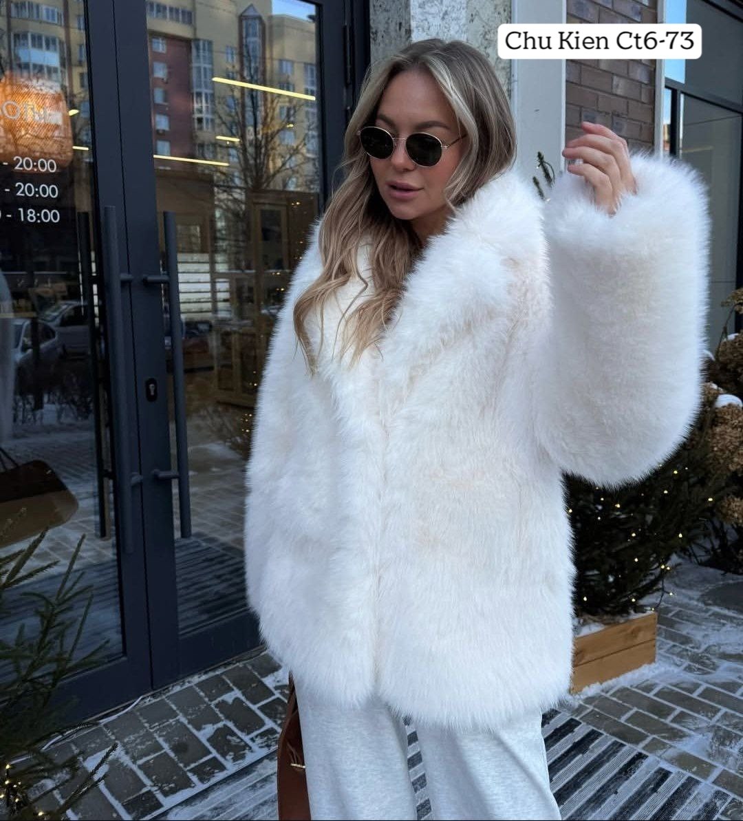шуба искусственная женская,зимняя пушистая женская куртка zadorin,белая пушистая шуба,шуба белая,шуба искусственная