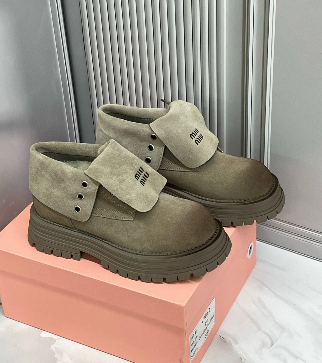 ,ботинки женские,ботинка,ботинки миу миу,замшевые ботинки