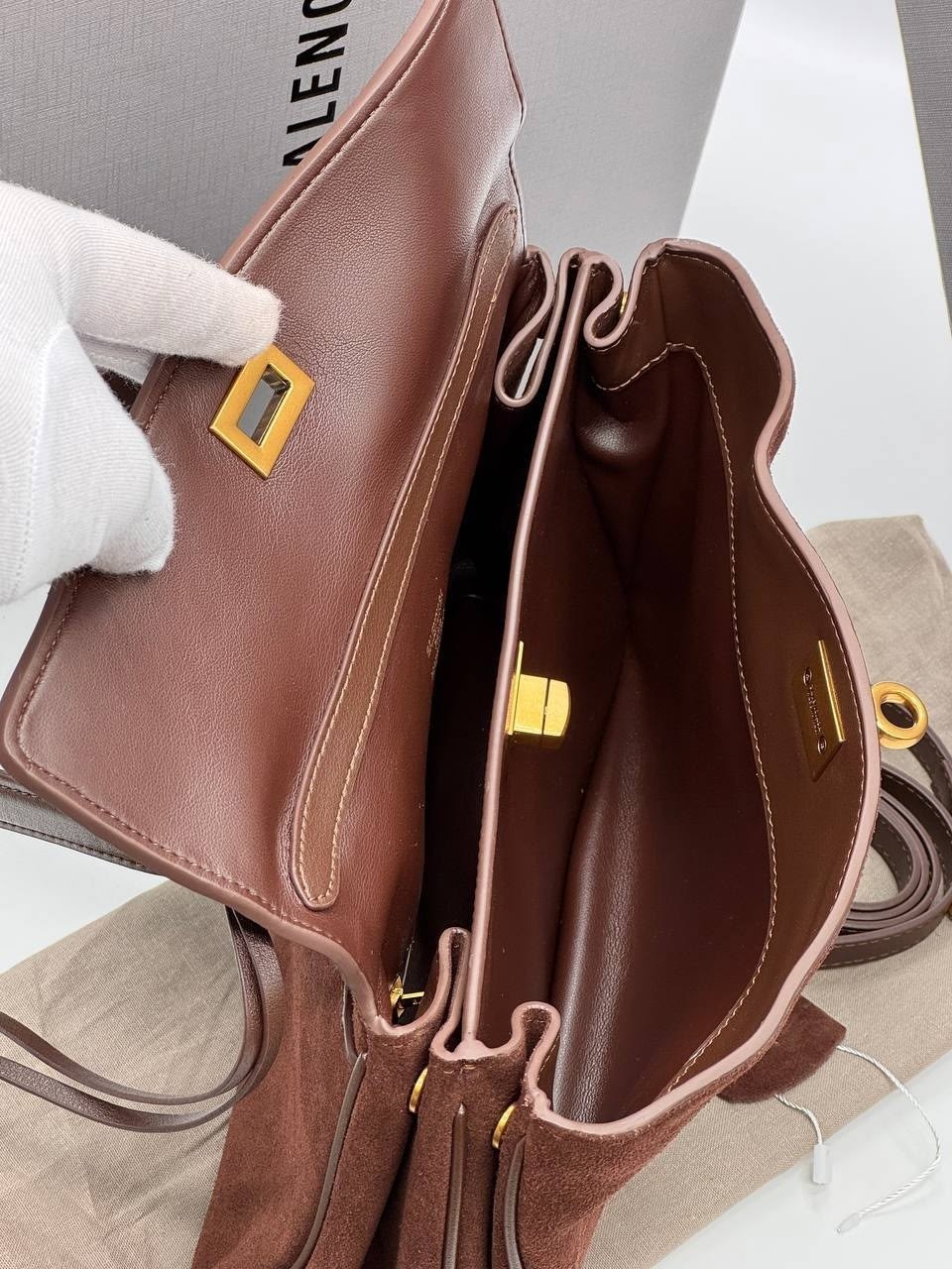 замшевая сумка,женская замшевая сумка,коричневая замшевая сумка,сумка balenciaga,сумка женская balenciaga