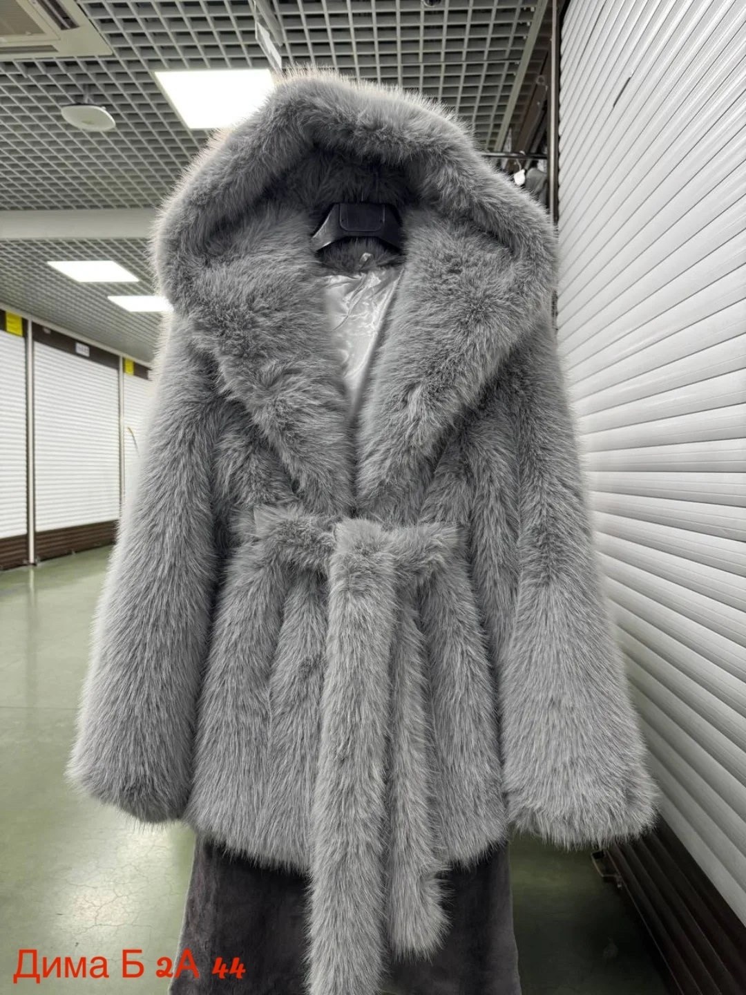 шубка,короткая норковая шуба с капюшоном,шуба короткая с капюшоном,шуба с капюшоном,шуба из норки с капюшоном