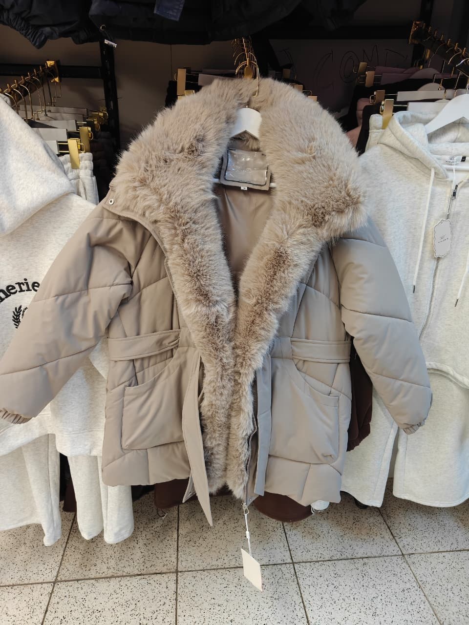 зимние куртки,куртка зимняя женская,куртка пуховик,пуховики с мехом,пуховик парка