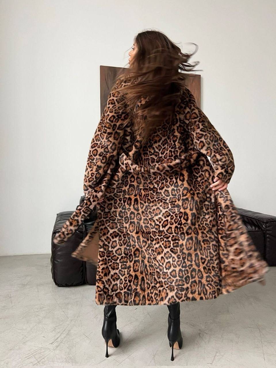 шуба леопардовая искусственная,шуба из искусственного меха леопардовая,пальто из искусственного меха с леопардовым,шуба леопардовая,пальто леопардовое
