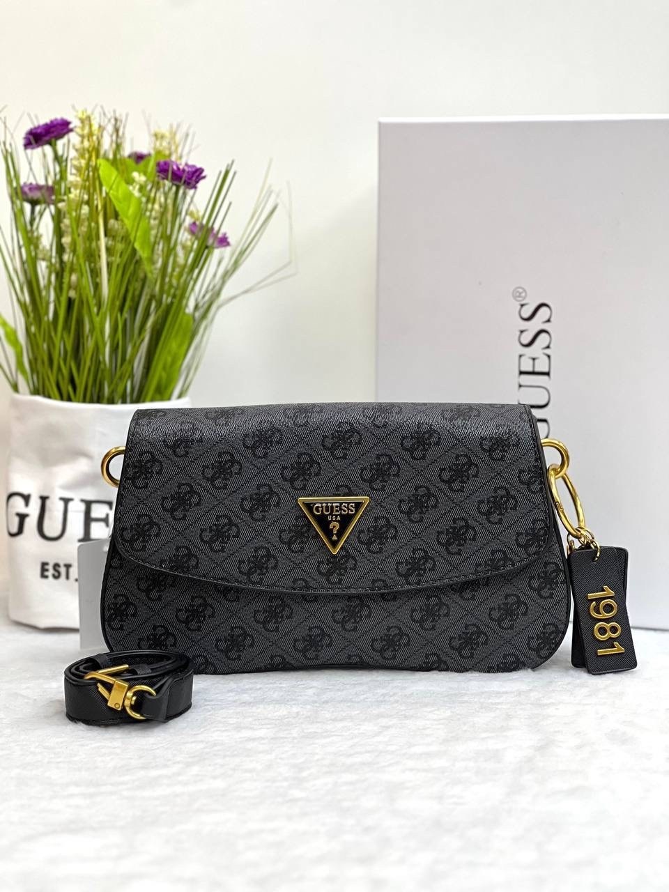 сумка женская guess,cумка guess,guess сумка на плечо,сумка guess оригинал,сумка guess сумка guess