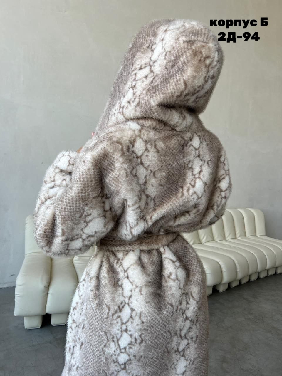 искусственная шуба,шуба искусственная зимняя с капюшоном экомех,шуба искуственная,шубка,шуба женская