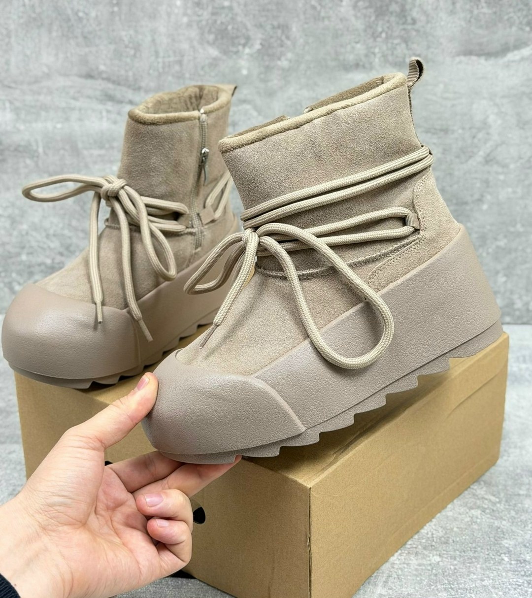 ,женские угги,женская  зимняя,короткие сапоги,женская