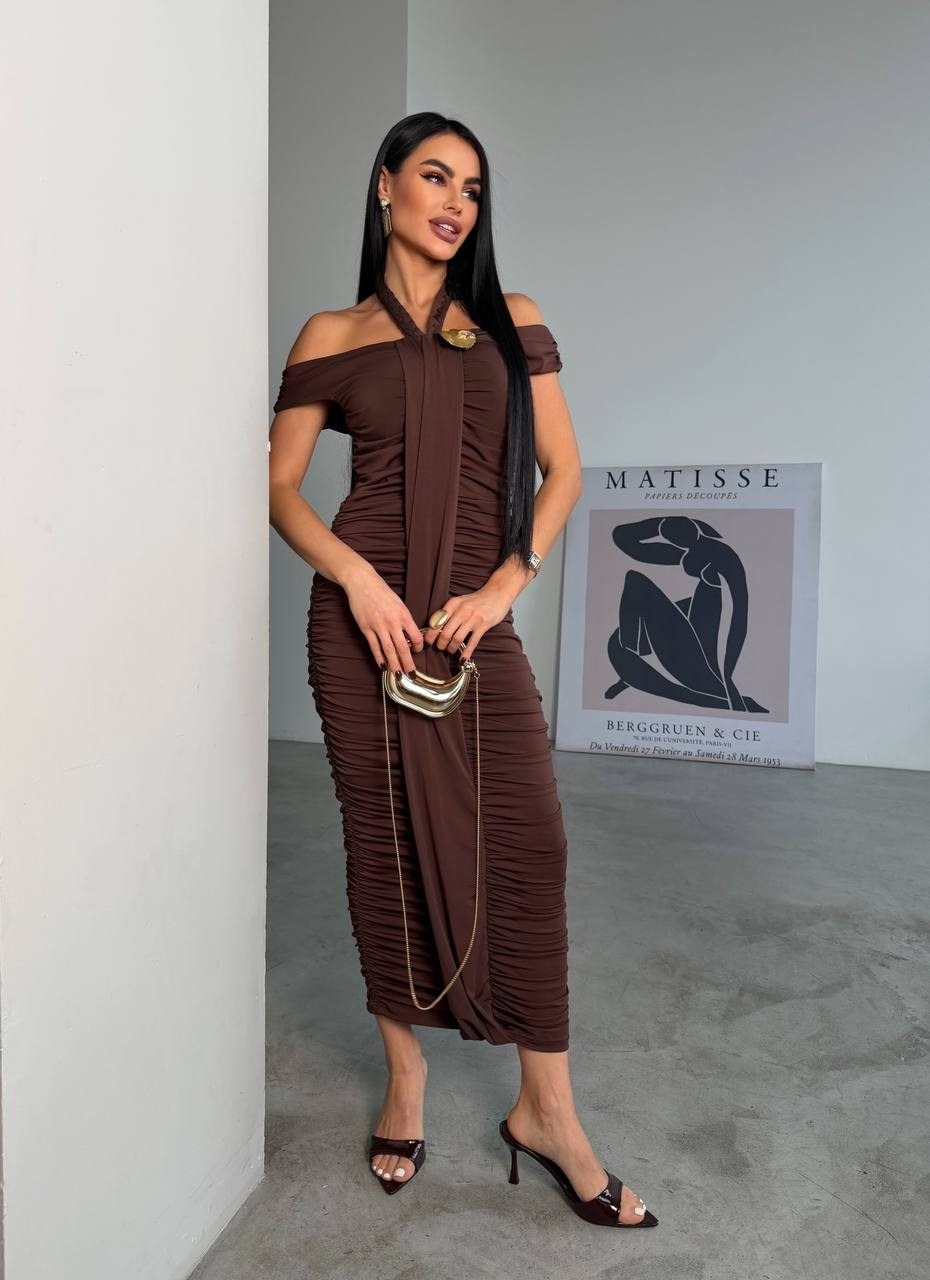 коричневое платье,платье облегающее,платье,приталенное платье,вечернее платье