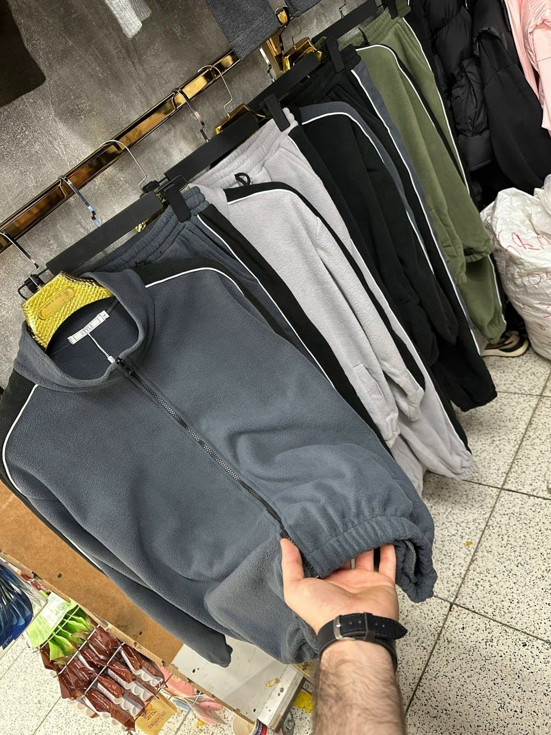 спортивные костюм,мужские спортивные костюмы,мужской спортивный костюм на флисе,спортивные костюмы на флисе,костюм с худи