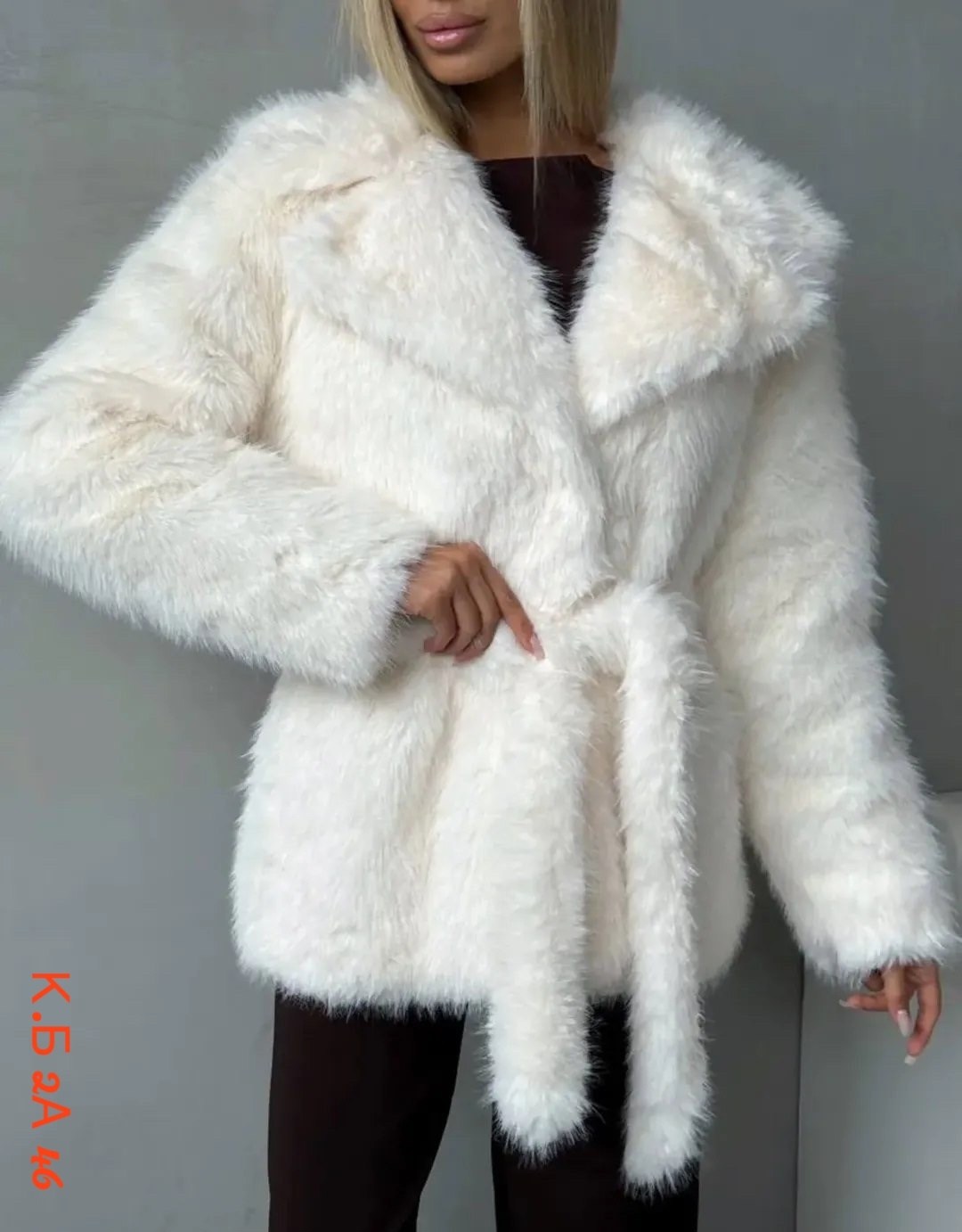 шуба искусственная,женская шуба,шубка,шуба белая,шуба искусственная женская