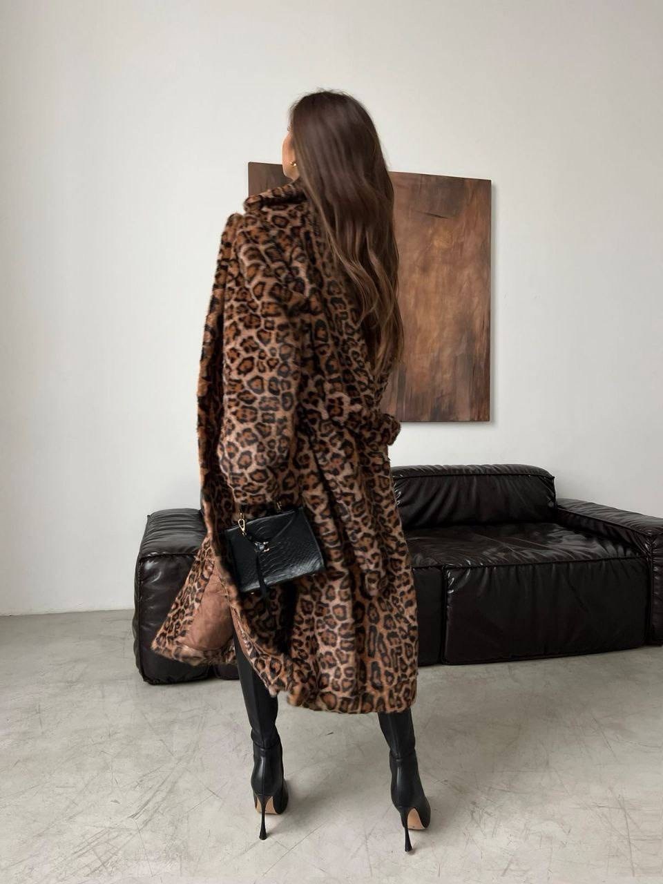шуба леопардовая искусственная,шуба из искусственного меха леопардовая,пальто из искусственного меха с леопардовым,шуба леопардовая,пальто леопардовое