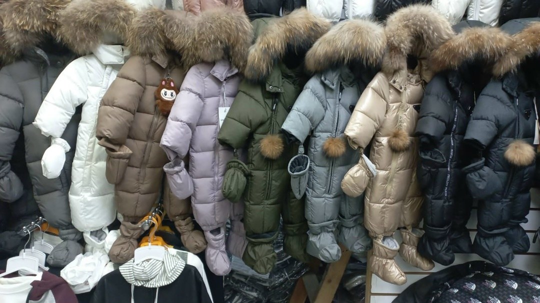 комбинезон трансформер монклер детский зимний,зимний комбинезон moncler,зимний детский комбинезон,зимний комбинезон монклер,зимние комбинезоны