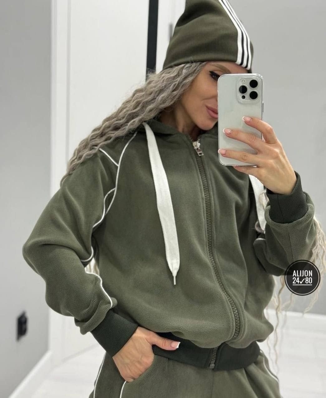 костюм двойка на флисе,стильные костюмы,теплый костюм,костюмы спортивные женские,стильные женские костюмы