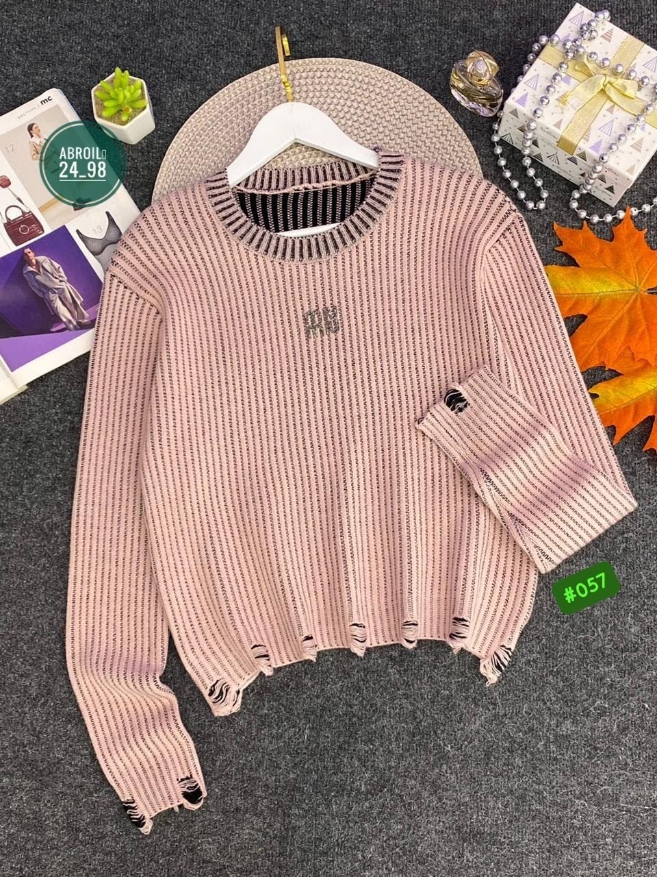 рваные свитера,модные свитера,свитера женские,джемпер вязаный,свитер джемпер