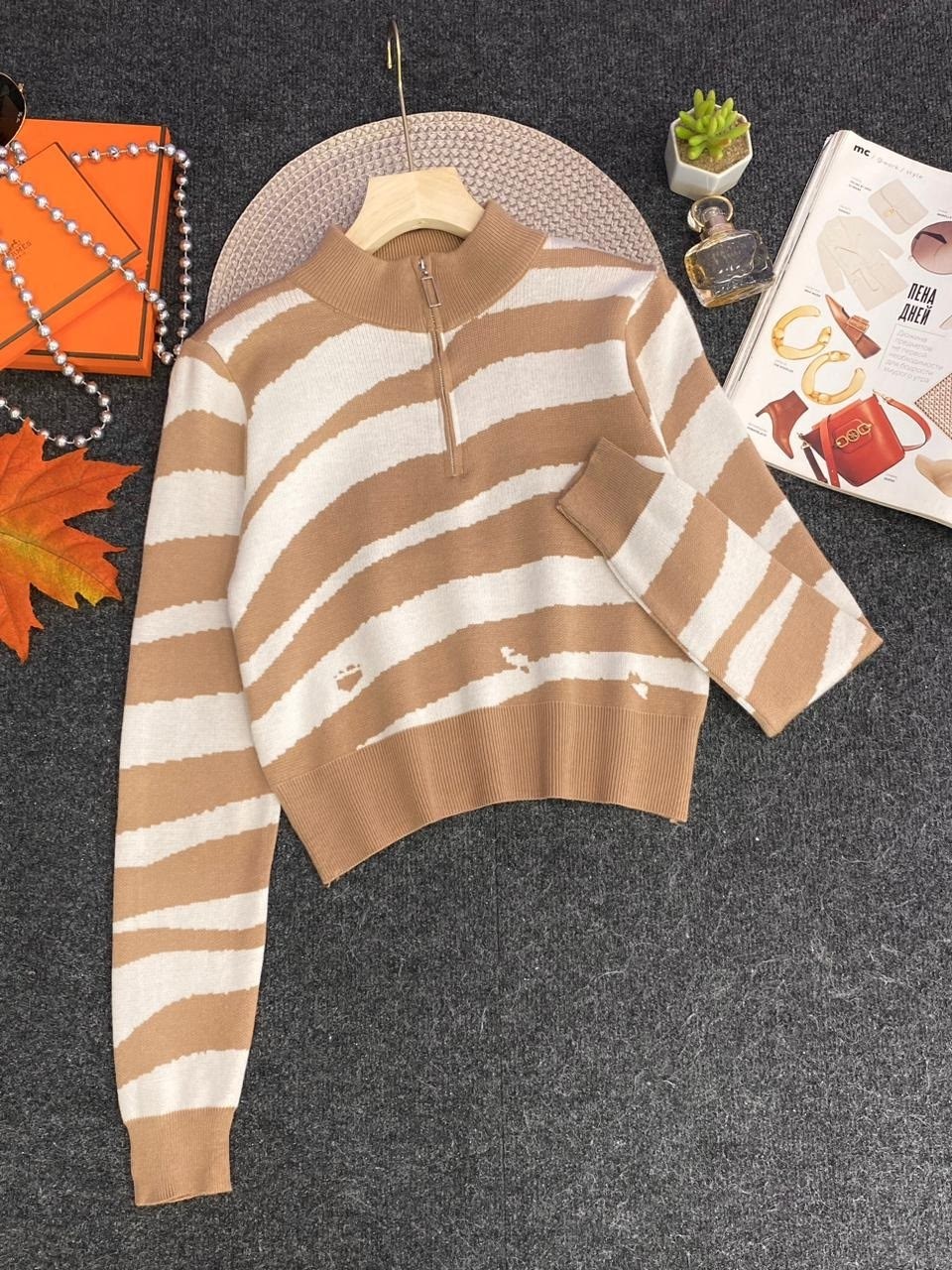 свитер женский в полоску,свитера женские,модные свитера,свитер на молнии в полоску,женская кофта