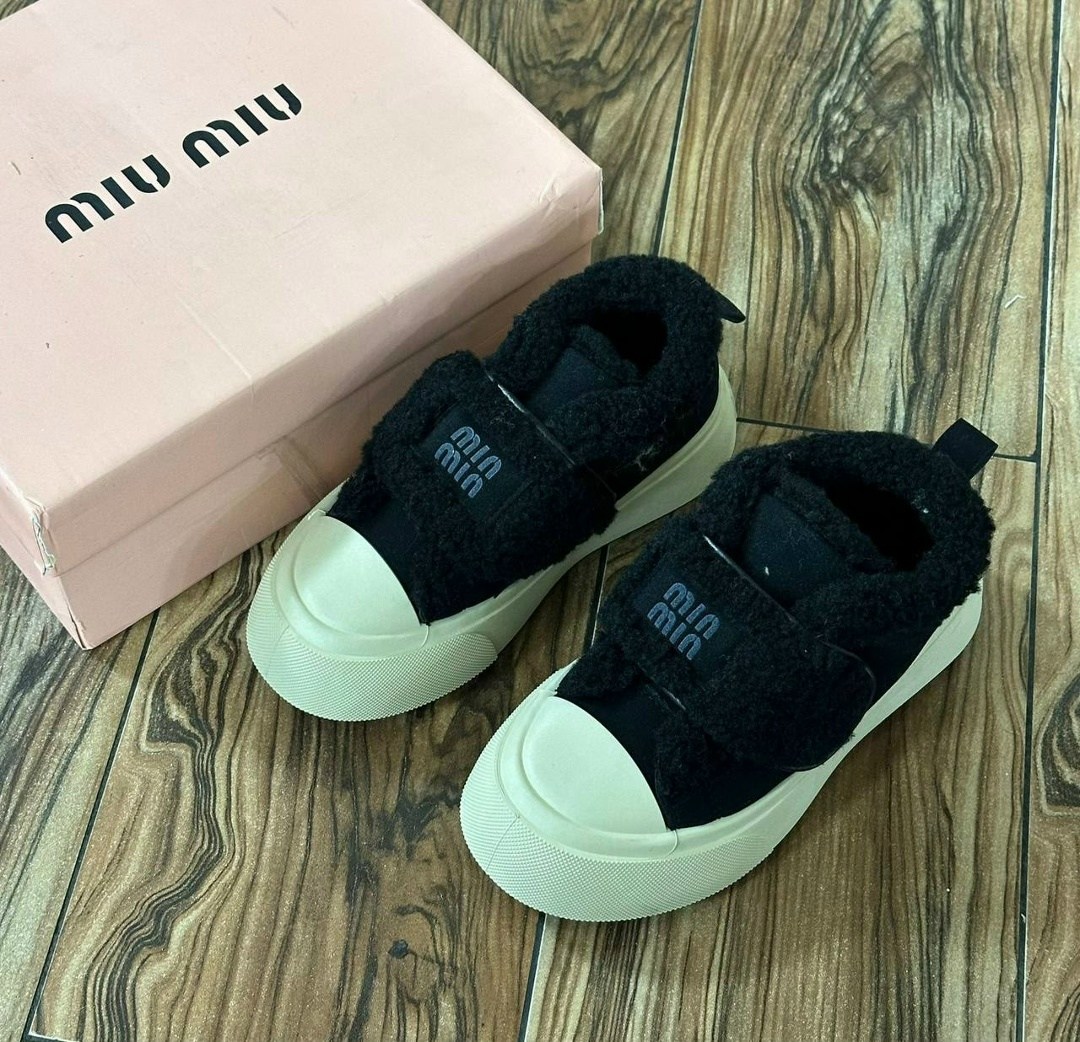 ,кроссовки miu miu женские,женские кроссовки,теплые кроссовки,женская