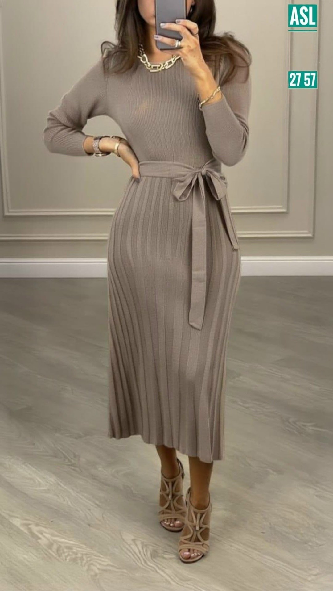 трикотажное платье,платье вязаное,элегантное платье,платье с поясом,платье трикотажное лапша